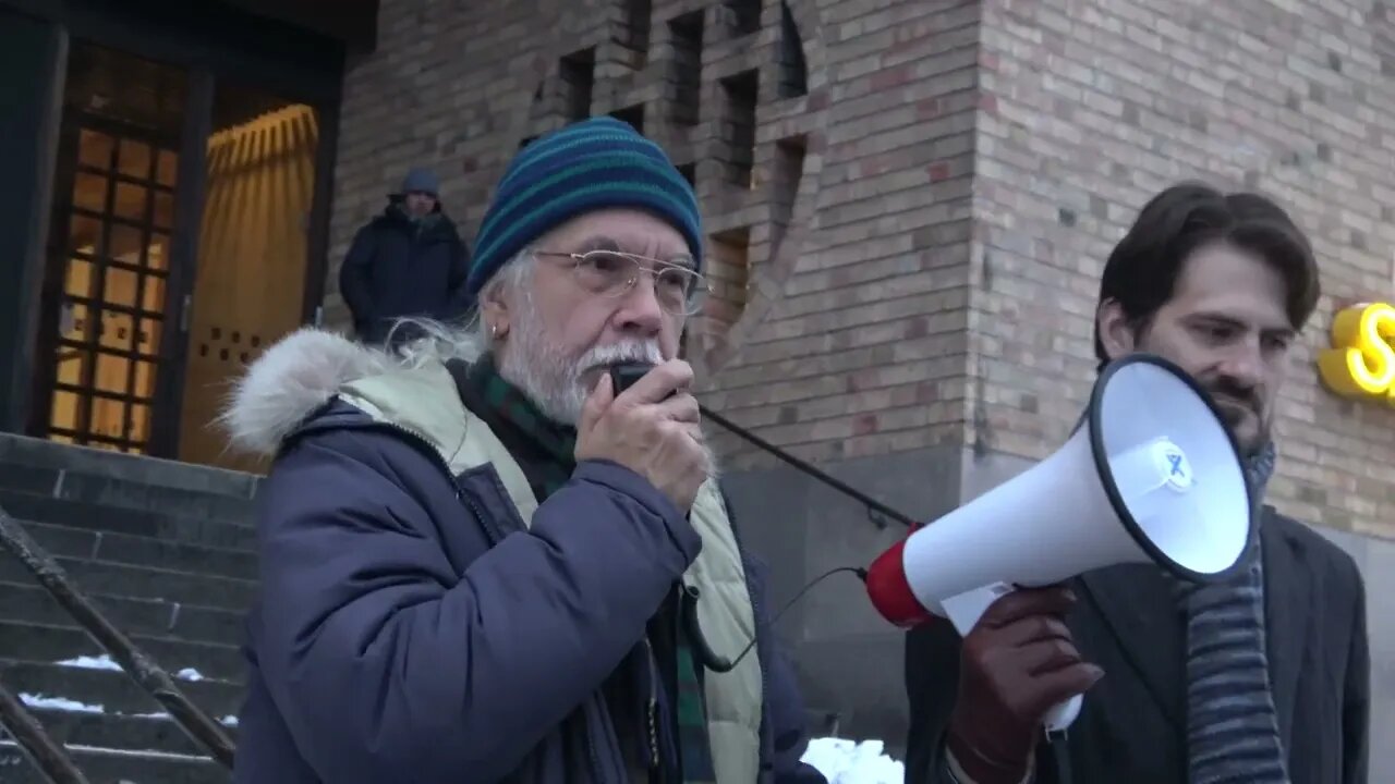 Thorsten Krueger på manifestation mot vaccinpass