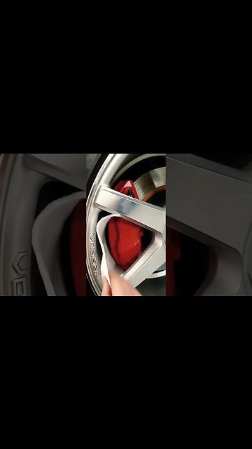 370Z Akebono brakes with Vossen CV7s on a 350Z (wheel clearance) #Nissan #350Z #Akebono #Vossen