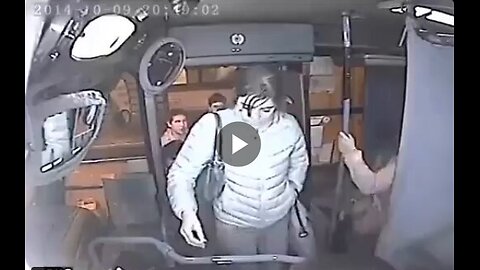 Man attempts to steal a woman's purse on the bus and finds out