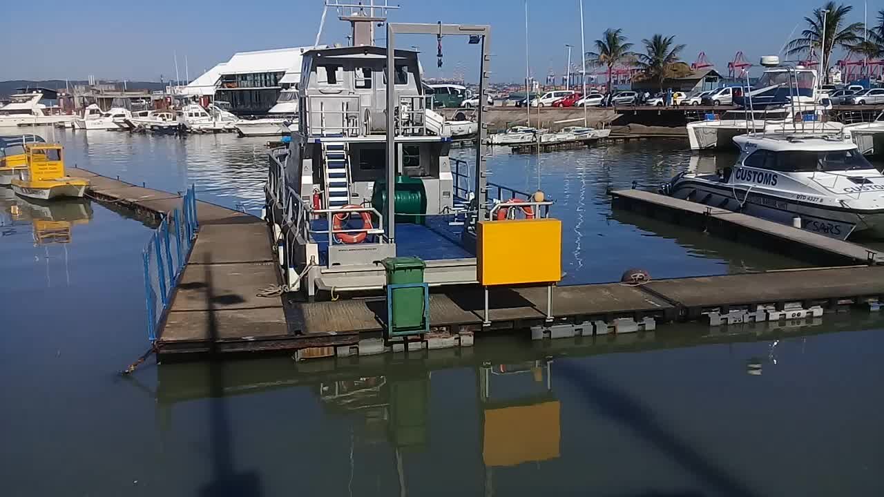 SOUTH AFRICA- Durban - Sewage leak at Durban harbour (Videos) (Svi)