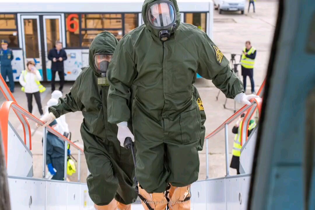 Exercise: a plane with cholera was met at Kazan International Airport