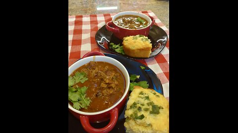 Chili & Cornbread