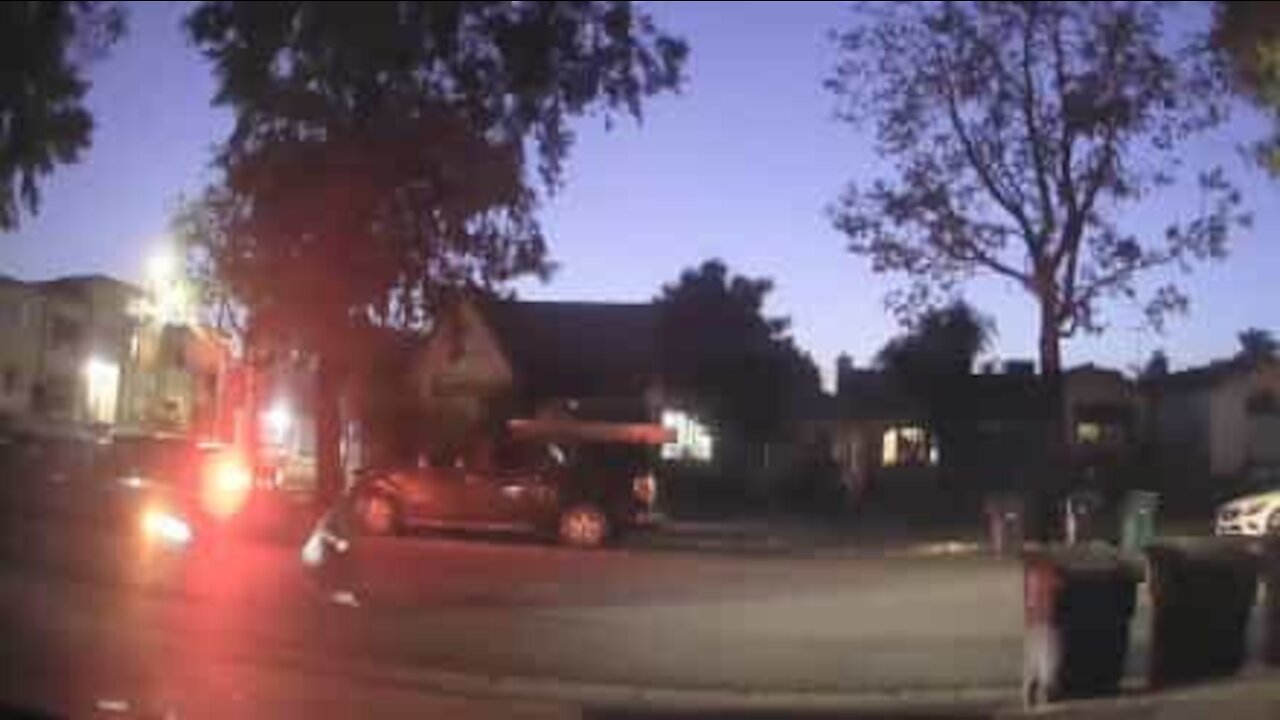 Senhora é atropelada em cruzamento de Los Angeles