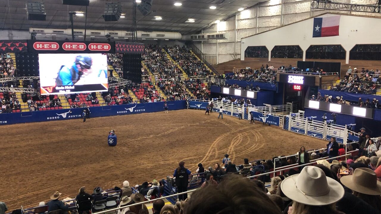 Bull Riding at Rodeo Austin!