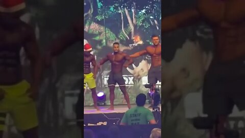 CONFRONTO VINI PRO CONTRA ERIC WILDBERGER NO RIO EXPO SUPER SHOW DA MUSCLECONTEST | BODYFITLIONS