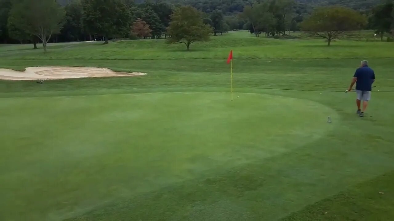Let's play Sinking Valley CC hole 2