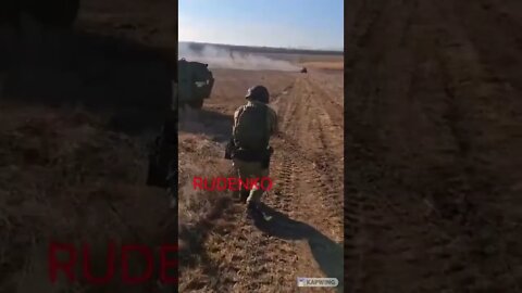 ★★★ Soldiers Examine Ambushed Ukraine APC