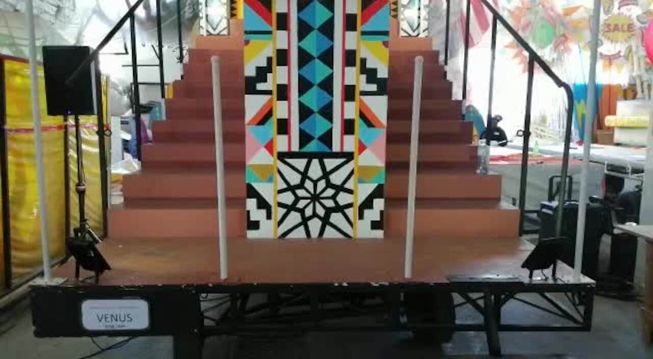 SOUTH AFRICA - Cape Town - Cape Town Carnival Preparation Workshop (Video) (j9A)
