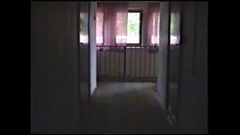Last-Studio, Video-N.7 (2001)