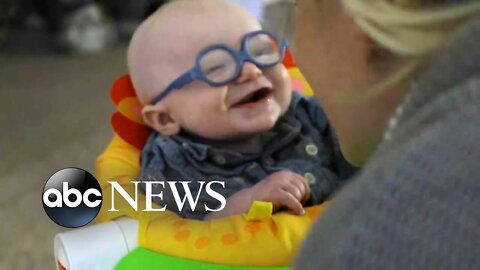 Baby Reacts To Seeing Mom For The First Time With Glasses