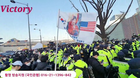 Korea 20211221. 한국언론카메라들&자영업자들 경복궁가축우리에 들어간날..아 자유는 어디로 갔나..