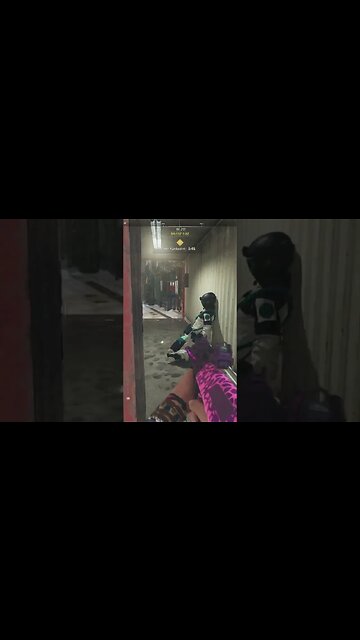 Smoke Grenades are OP!