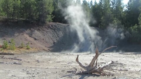 Black Hermit Caldron in Yellowstone