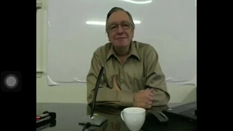 Se você quer MUDAR o SISTEMA você é ESCRAVO dele! | Olavo de Carvalho