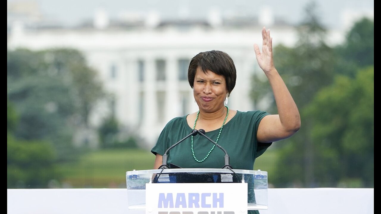 D.C. Mayor Funding Trips to Miami for the Poor