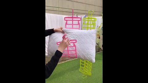 pillow hanger