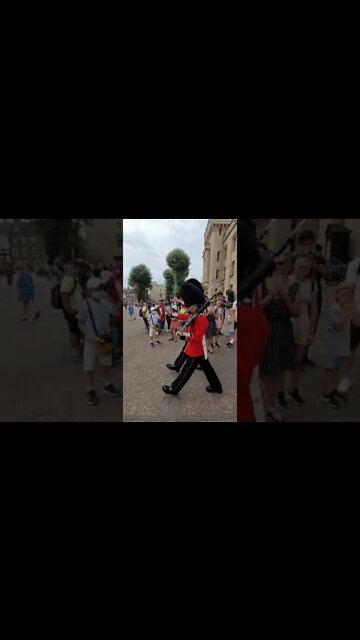 The guard shouts make way #toweroflondon