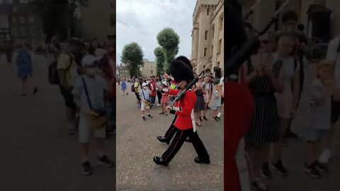 The guard shouts make way #toweroflondon