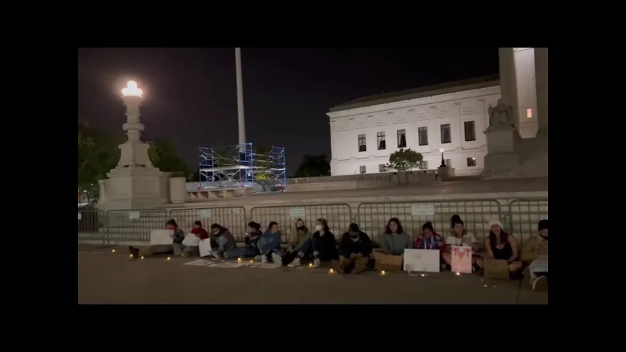 5/3/22- DC- Around 2AM- How much are they paying these laughing kids/teens??? Another Cringe Alert!