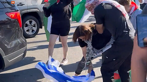 Woman With An Israeli Flag Is Assaulted By Pro-Palestinian Supporters In San Diego
