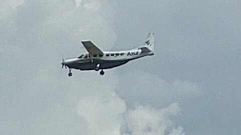 Cessna 208B Grand Caravan PT-MEY vindo de Maues/Cessna 208B Grand Caravan PT-MEY coming from Maues