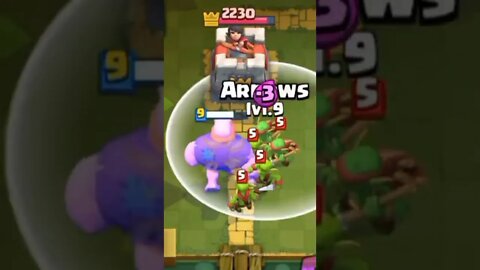 Giant [3] - Clash Royale