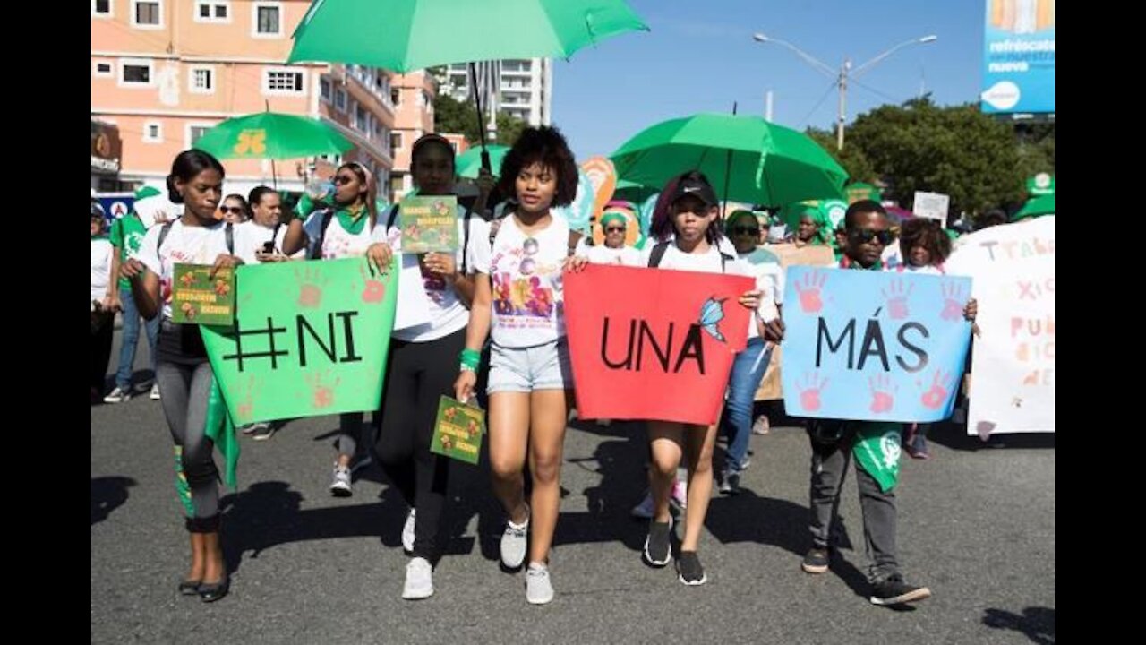 República Dominicana: activistas cumplen un mes exigiendo derecho al aborto bajo tres causas