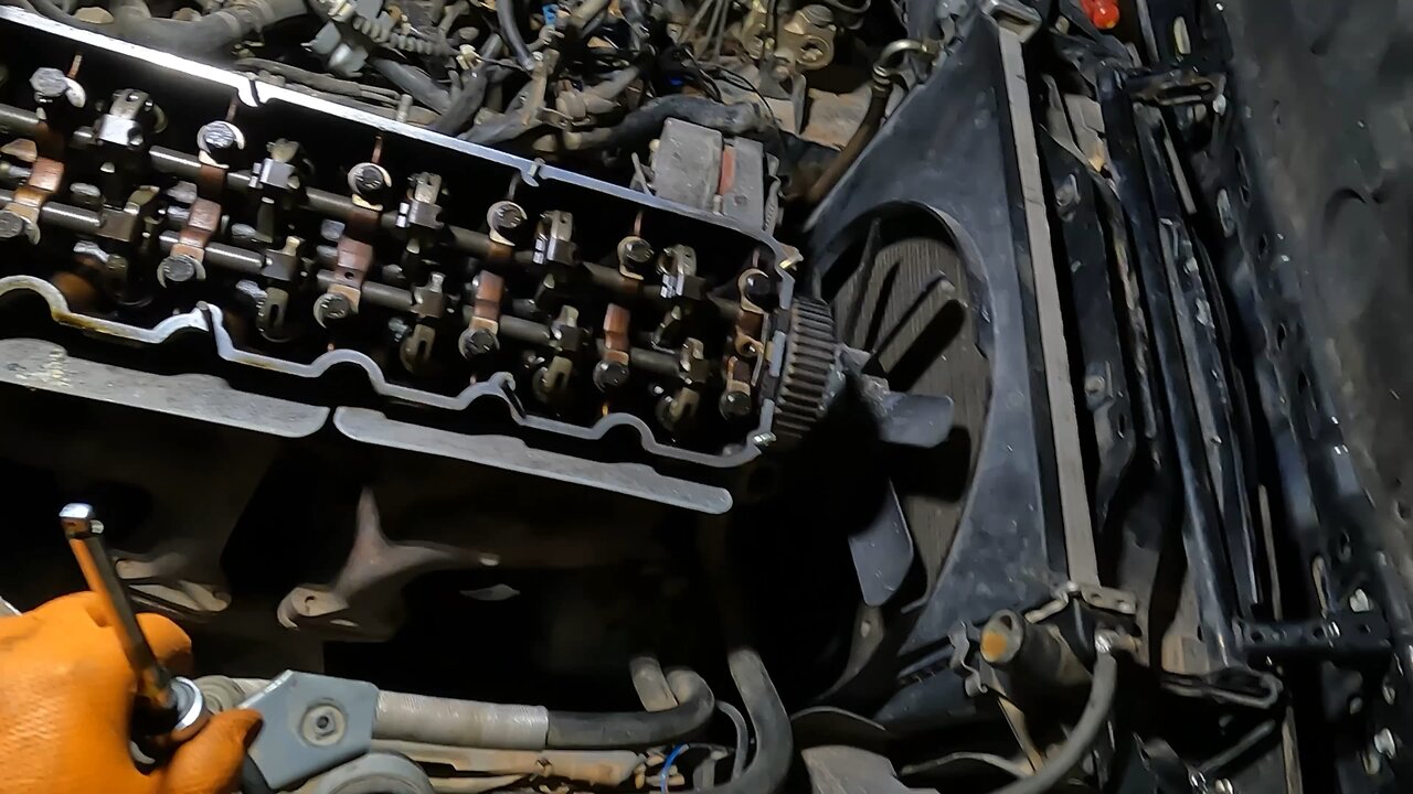 1986 BMW 325e engine head removal 1