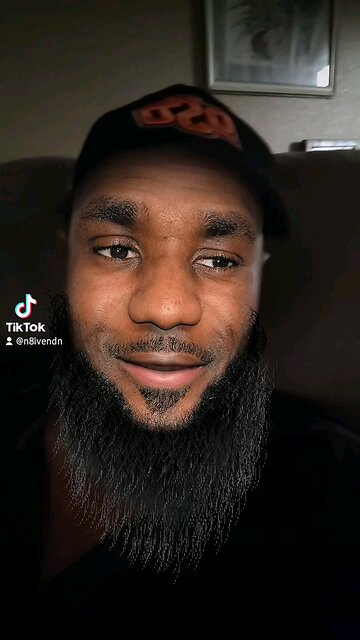 I like my new beard...