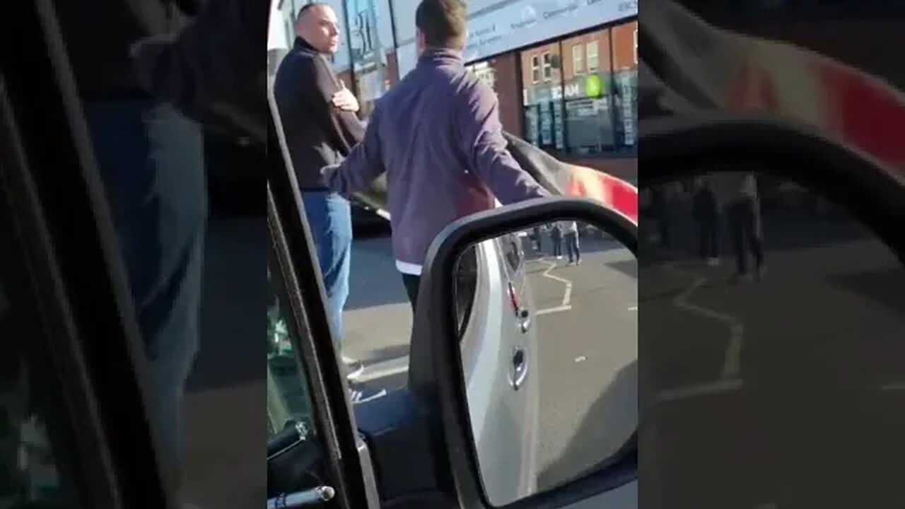 This fella not messing around with Palestinian supporters in the road.