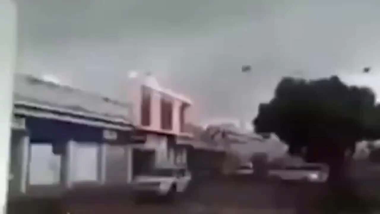 Hurricane Ian hits Cuba, video shot near Pinar del Rio!