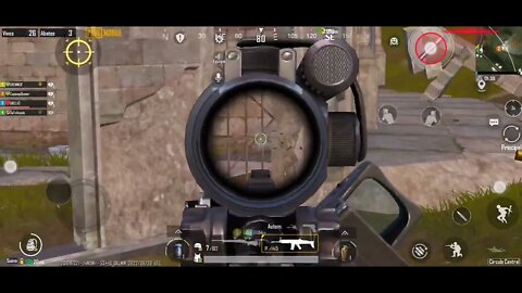 Dei mole jogando PUBG Mobile