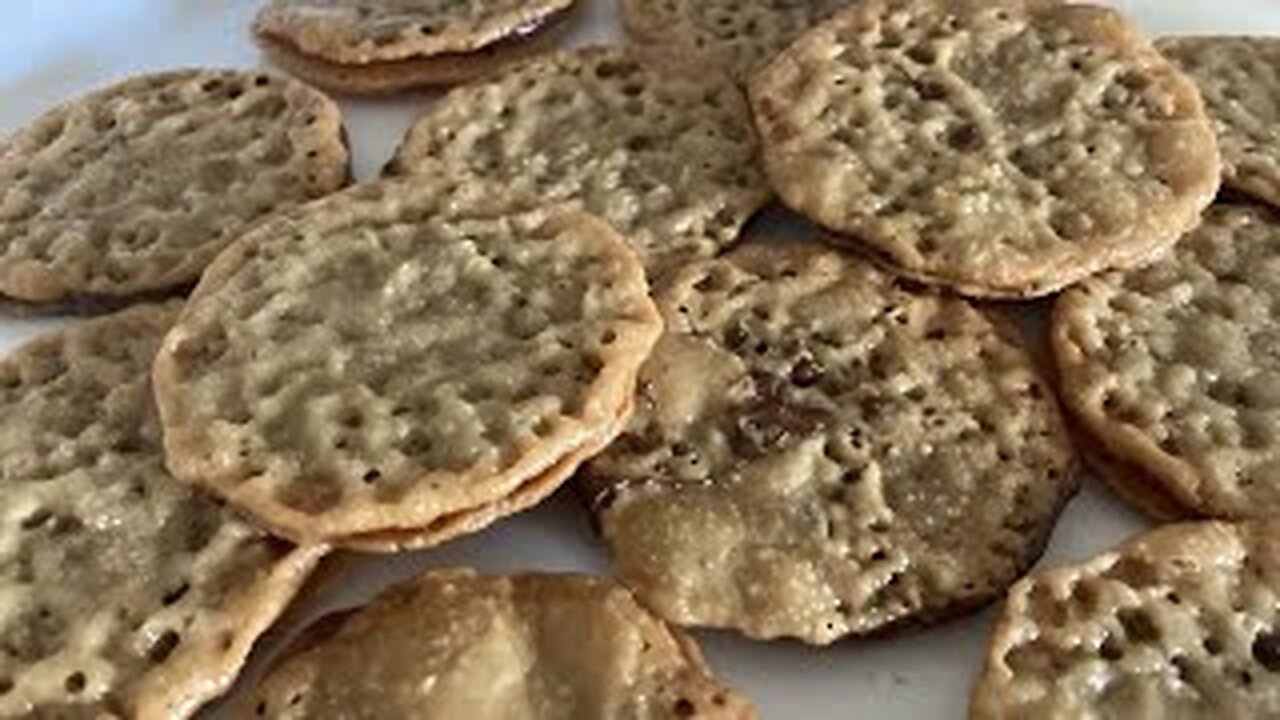 Lace Sandwich Cookies