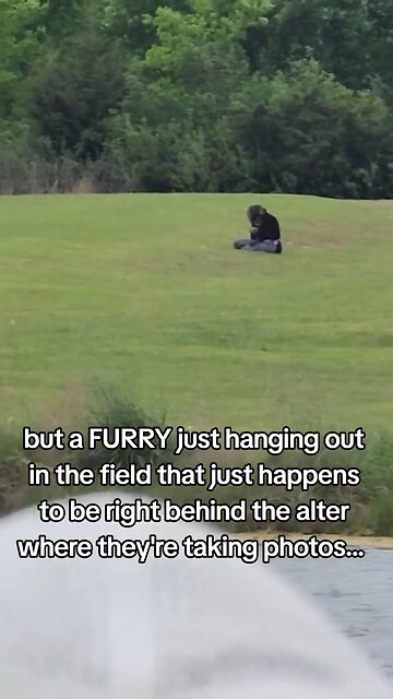 If some freak is stalking my wife wedding in a f’n Mufasa costume they’re getting these hands!