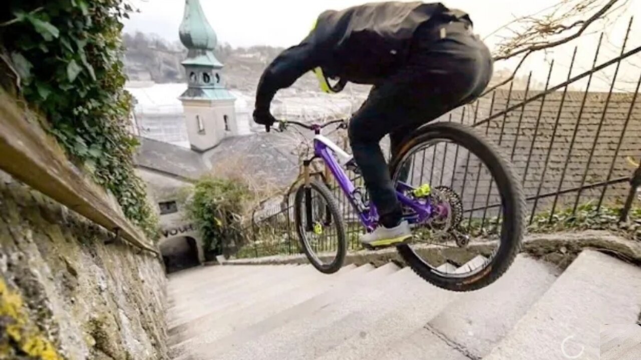 Urban Free ride lives - Fabio Wibmer