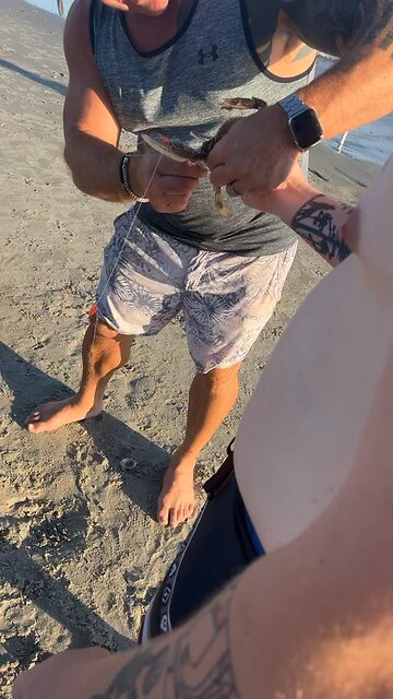 Caught A Crab 🦀 #fishing #beach #NorthCarolina #ocean