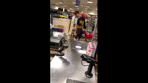 Illegal immigrants try to steal from store in Ontario Canada.