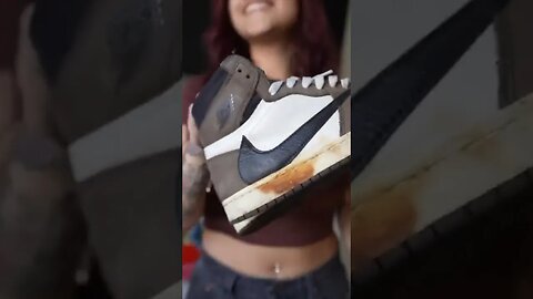 That time brivnnna burned her Travis Scott Jordan 1 😳😂 