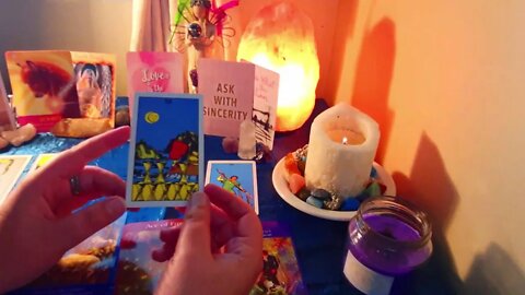 Aquarius - general love reading 16-22 November 2020