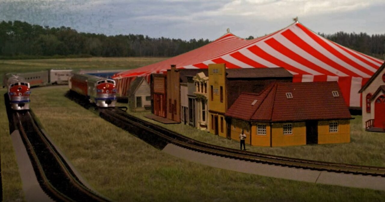 My Circus Train and Failed Green Screen attempt