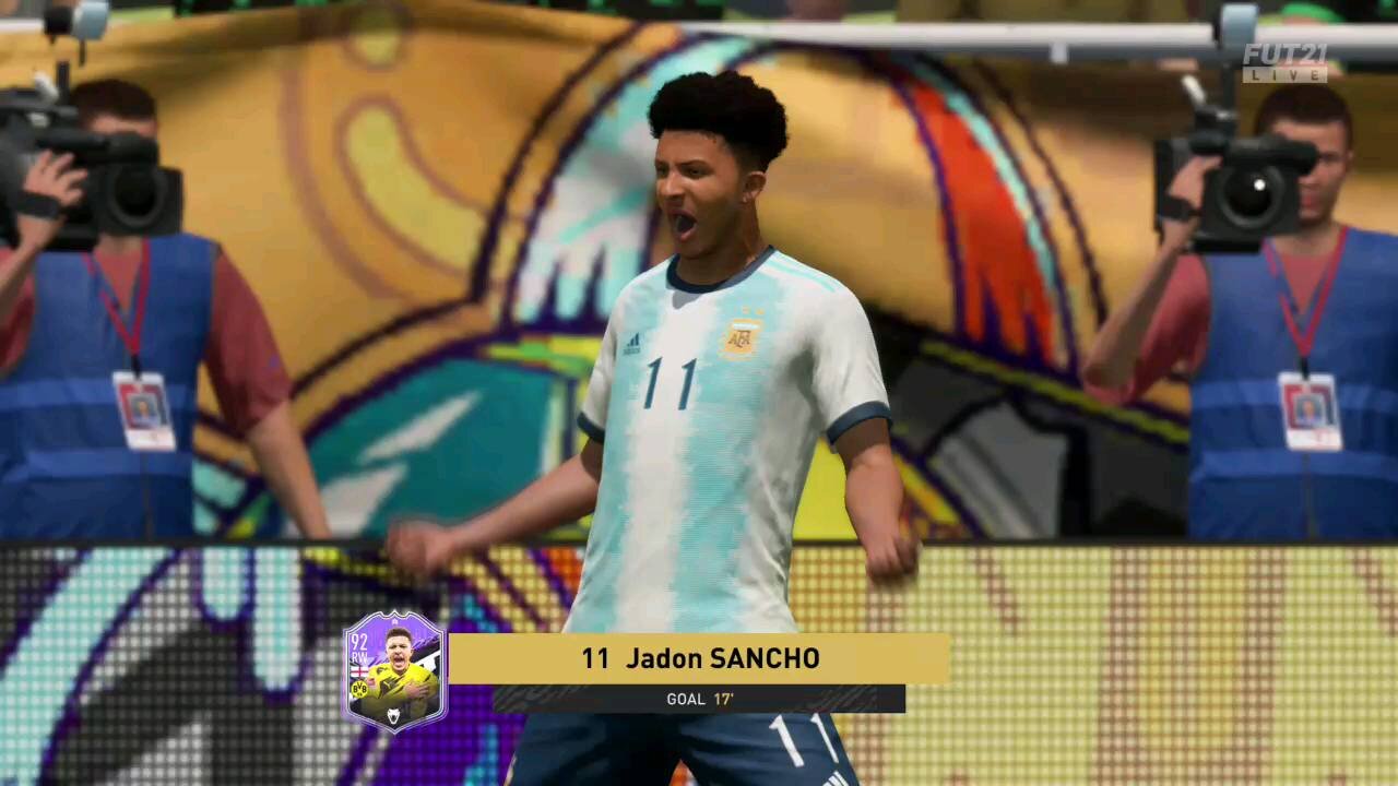 Fifa21 FUT Squad Battles - Jadon Sancho goal