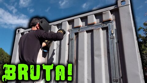 Fizemos uma PORTA REFORÇADA no CONTAINER! - Base Container Ep.3