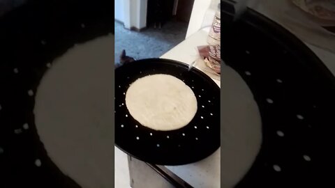 Fast Personal breakfast pizza pt 2