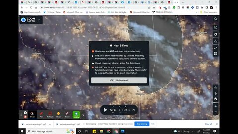 Satellite Heat Maps and Strange low clouds over only water #Whichita #KS area : May 1, 2022 6:10 AM