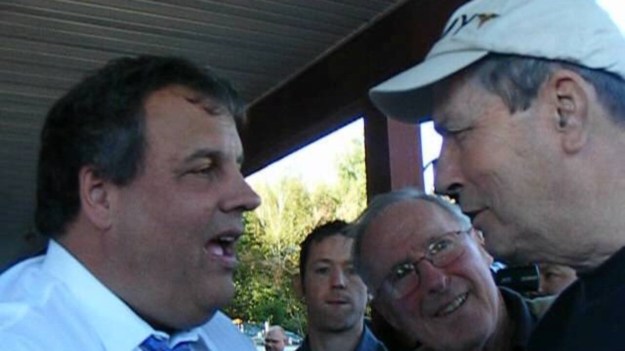 Chris Christie greets crowd after Ovide Lamontagne event Atkinson NH 9 25 12