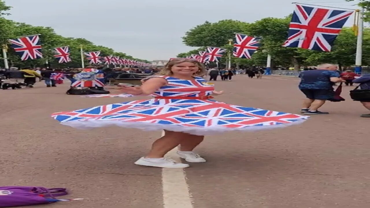 Union jack twirl #queensjubilee2022