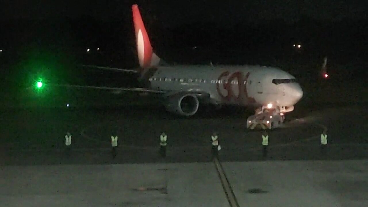 Pushback-Boeing 737 MAX 8 PR-XMI