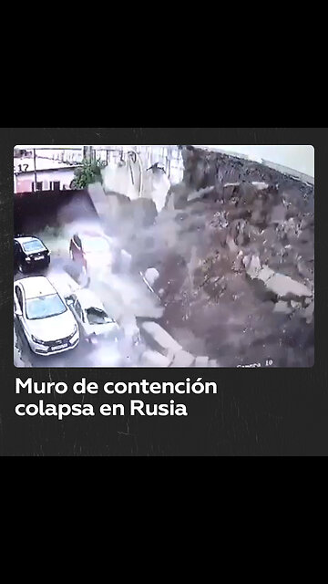 Se derrumba un muro de contención en Rusia