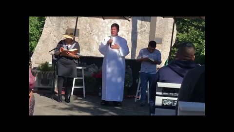 Padre Luis Toro, en Santuario la Isla.