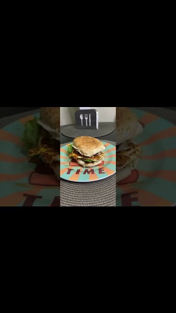 Hambúrguer artesanal, receita completa no MAIS COMIDA.